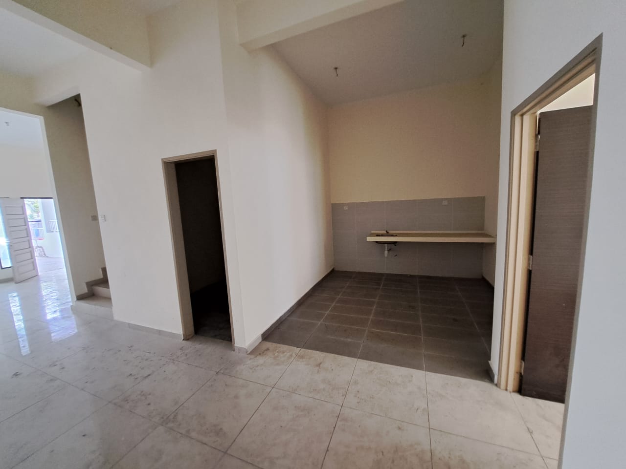 South Home - photo 3