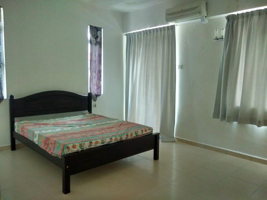 Bungalow Emerald Park, Bayan Lepas - photo 4