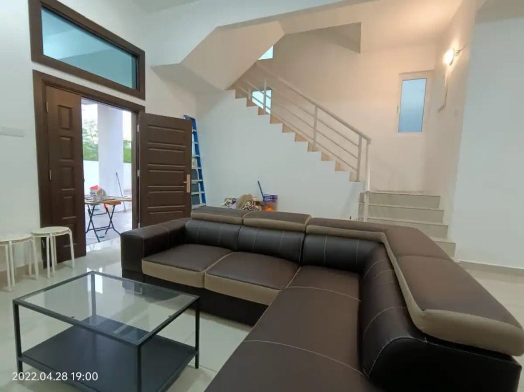 Bukit Dumbar Semi D, 3600sf - photo 2