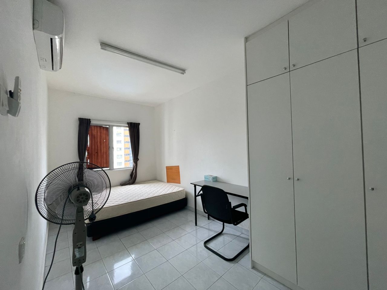 Endah Regal Condo - photo 4