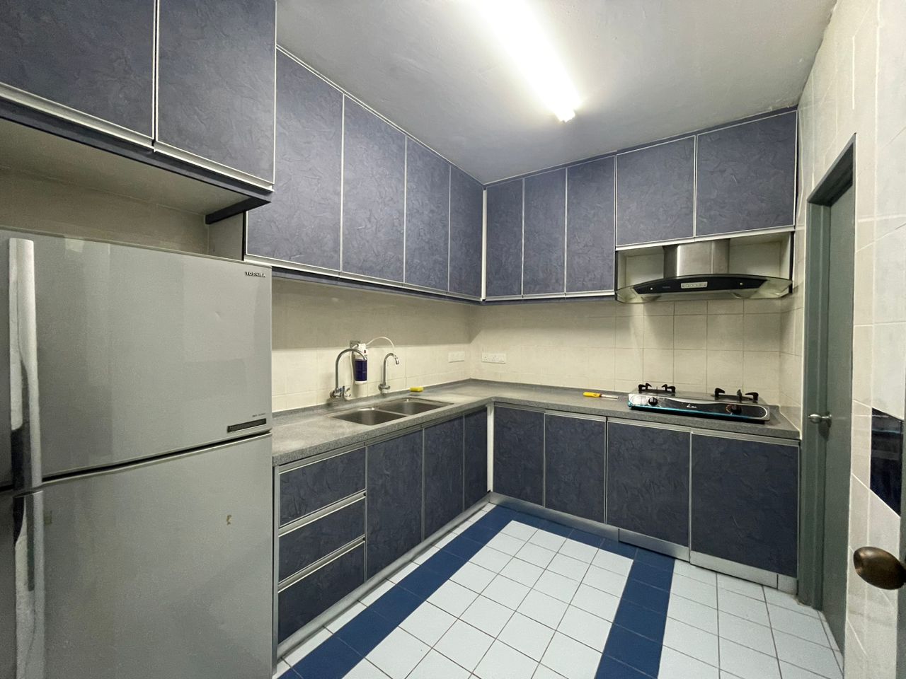 Endah Regal Condo - photo 7