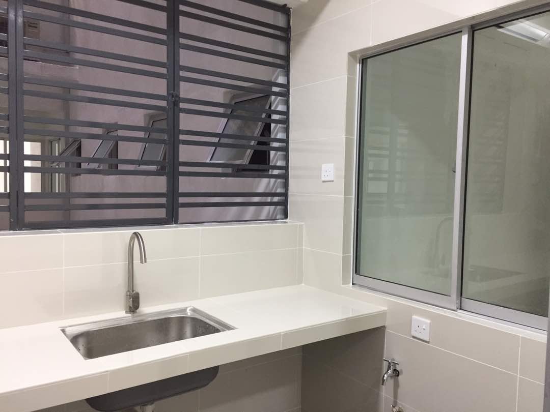 Rent Spring Avenue Rm1800 - photo 12