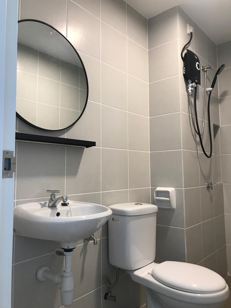 Rent Karisma Rm1400 - photo 3