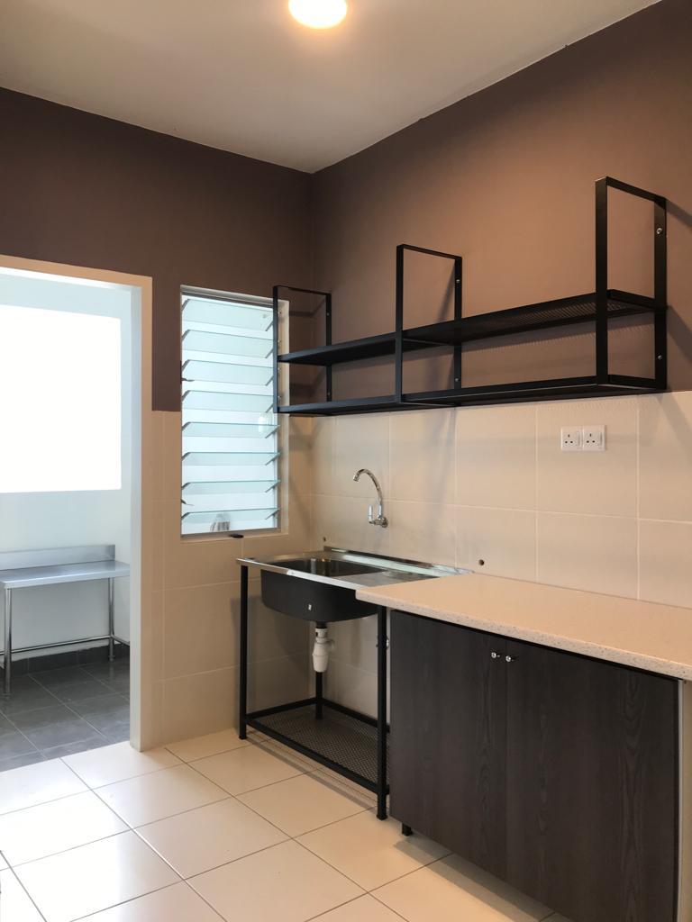 Rent Karisma Rm1100 - photo 2