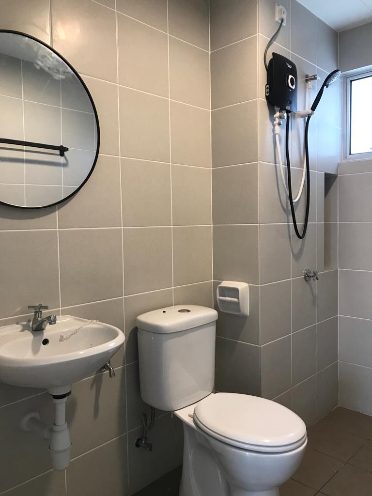 Rent Karisma Rm1100 - photo 3