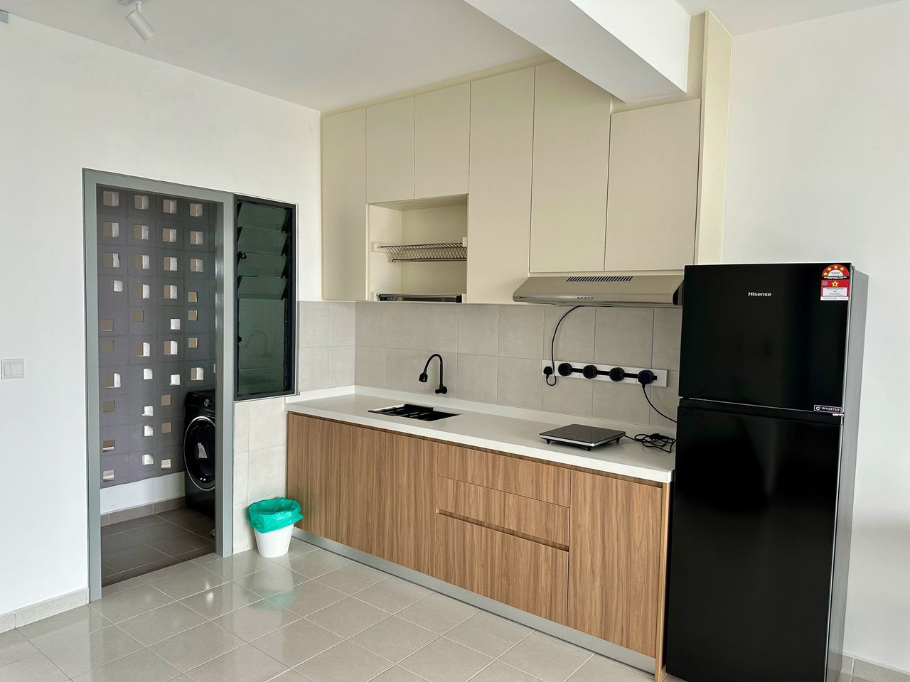 Rent Aman jalil Rm2000 - photo 2
