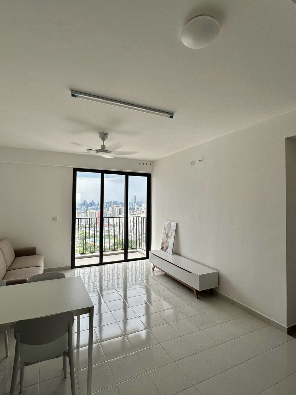 Rent Aman jalil Rm2000 - photo 5
