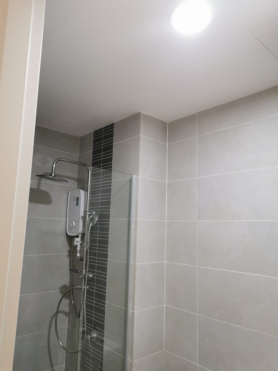 xxx Rent Far East Rm2000 - photo 5