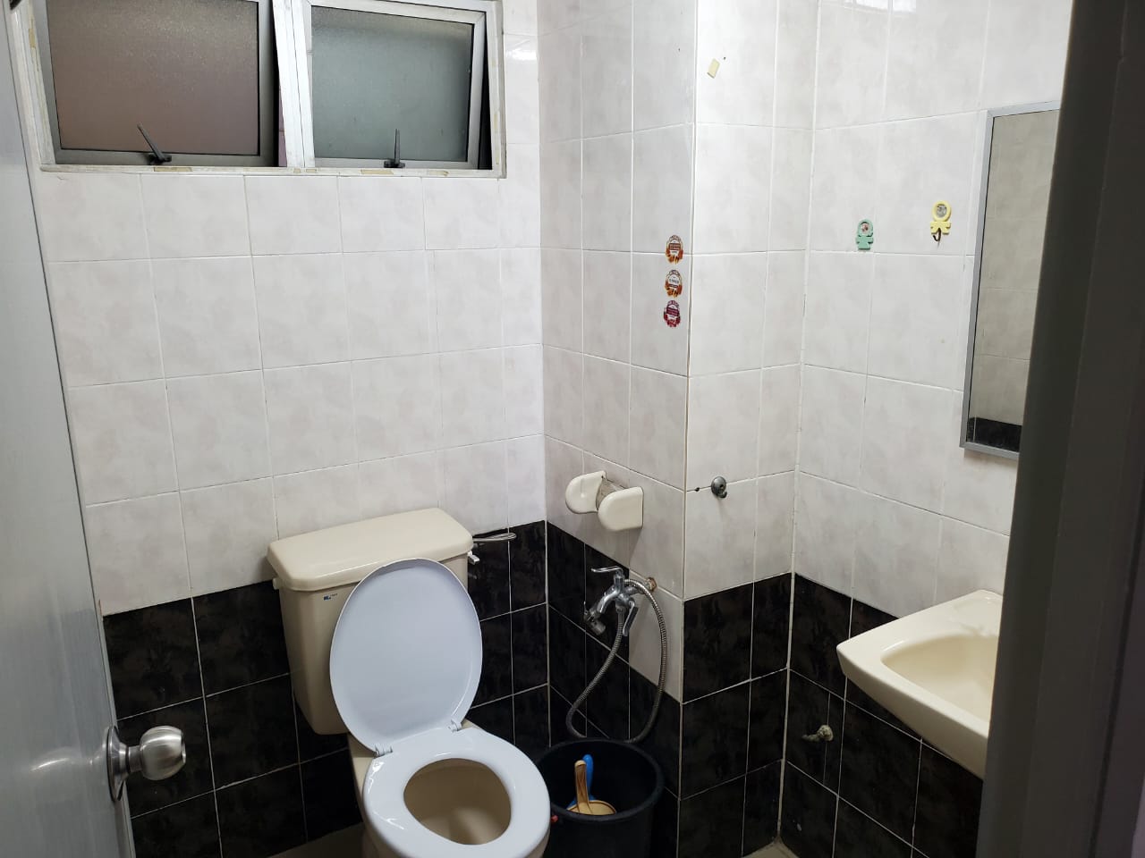XXX 54416 Endah Regal Condo Rm1400 - photo 9