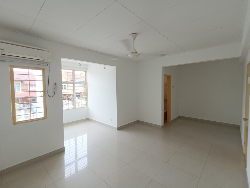 Taman Puchong Utama Landed XX Market 750k - photo 5