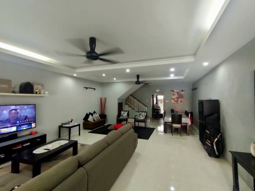 2 Storey Bandar Nusa Rhu by Benson