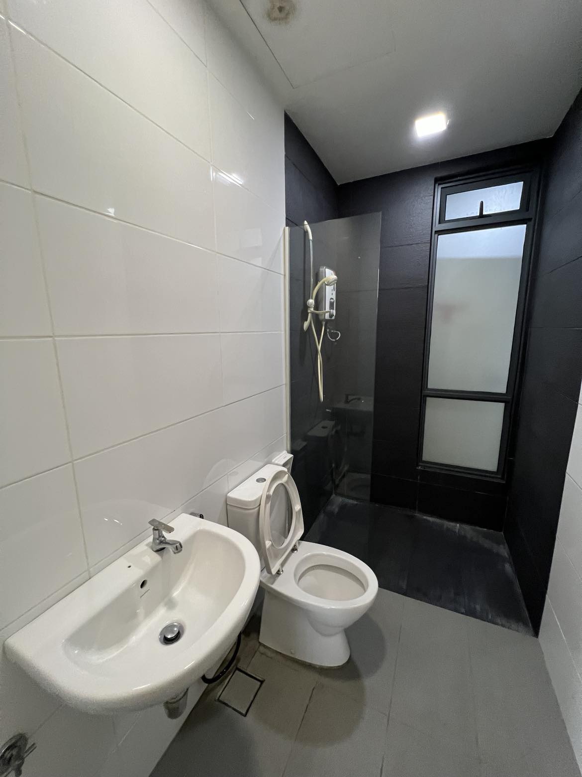 Utropolis Suites 1 Glenmarie Shah Alam WTL by Jr - photo 7