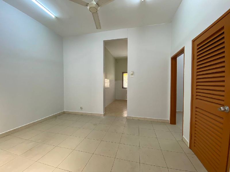 24x75 Superlink House Laman Seri Sek 27 by Emily - photo 3