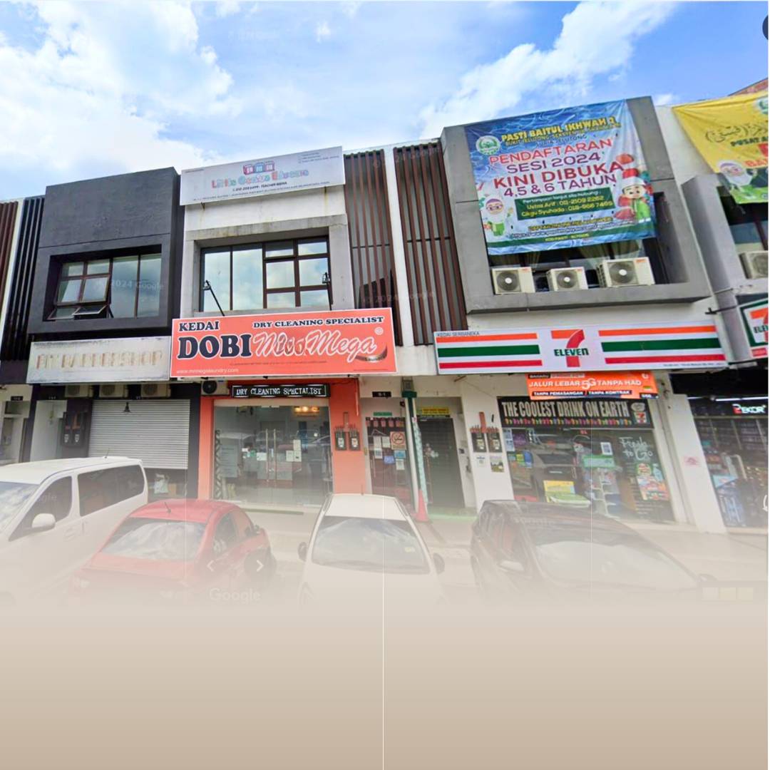 6P2506 3779Ground Flr Shop Suria Jelutong by Emily