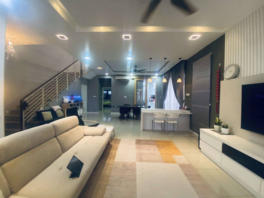 Endlot 2 Sty House Akasia Cahaya Alam by Emily