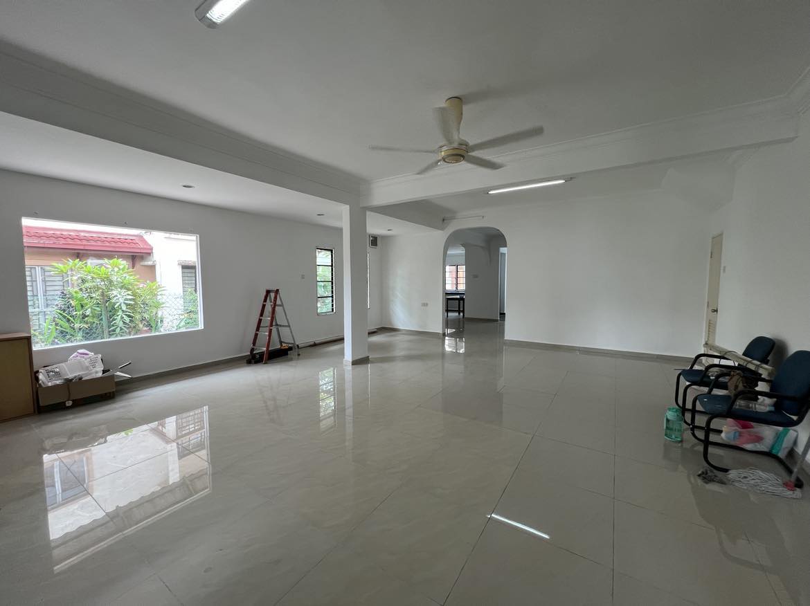 Anggerik Tainia, Kota Kemuning WTS by JR - photo 3