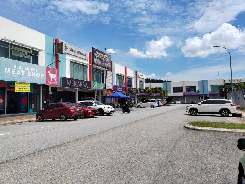 22x70 Corner Shop Bandar Puncak Alam