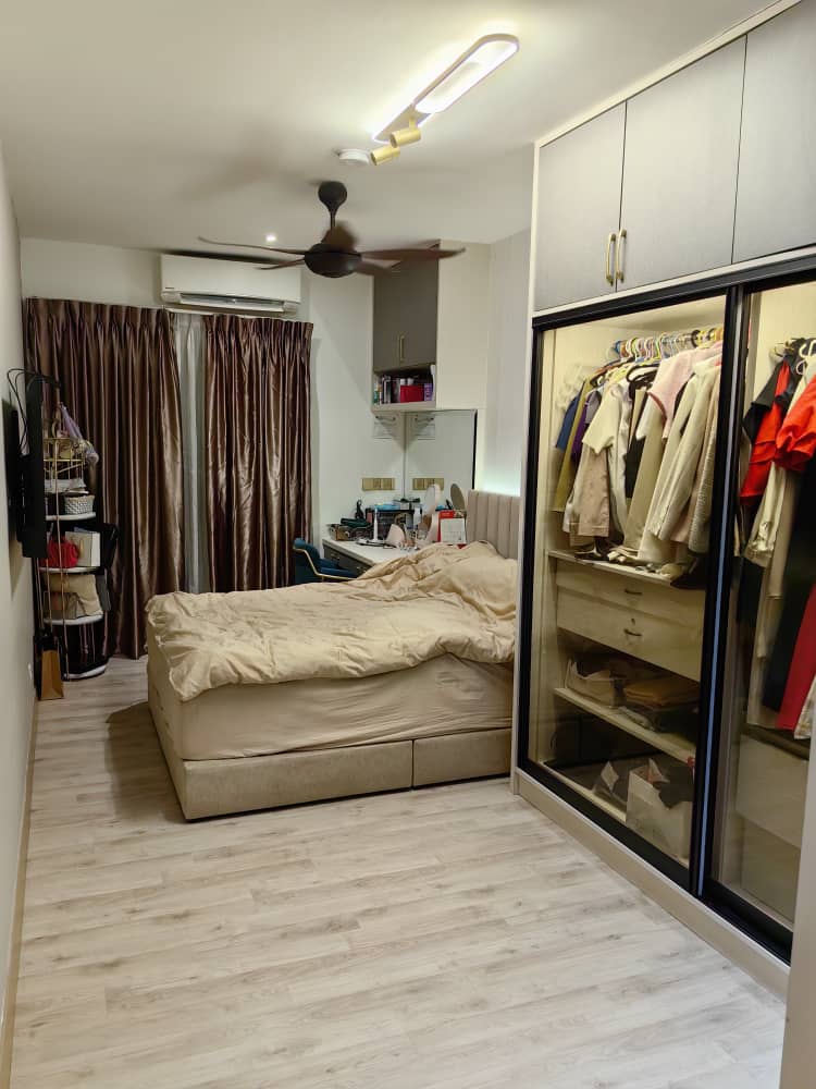 6P2409 3304 Emporis Residence by Emily - photo 7