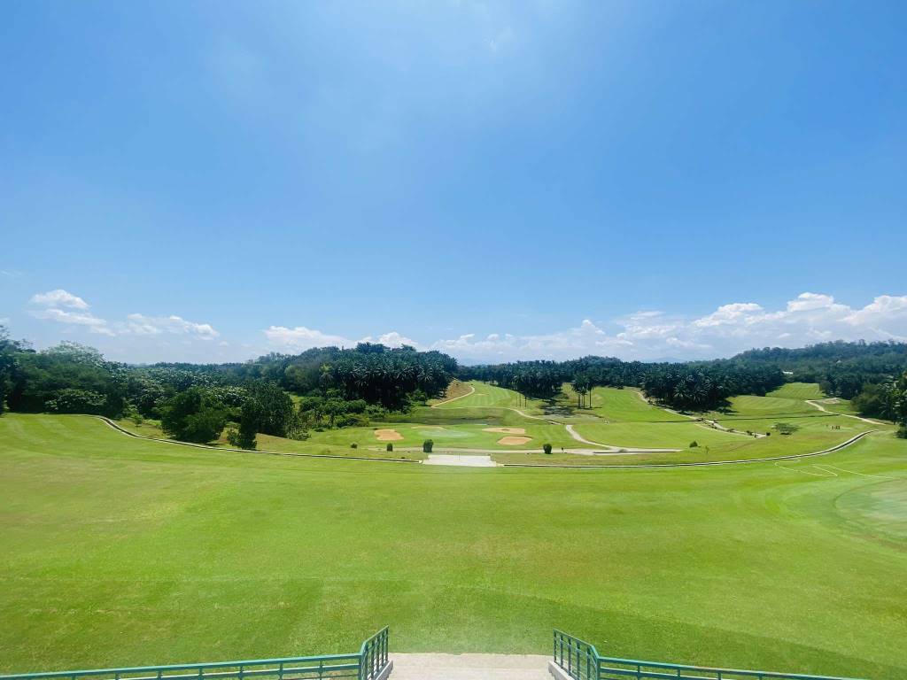 Bungalow Land Bukit Beruntung Golf Resort b Emily - photo 7