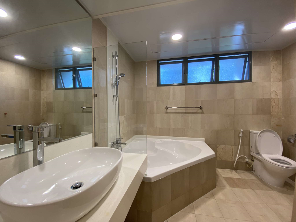 Full Furnish 2427sf Saujana Villa Condo by Emily - photo 8