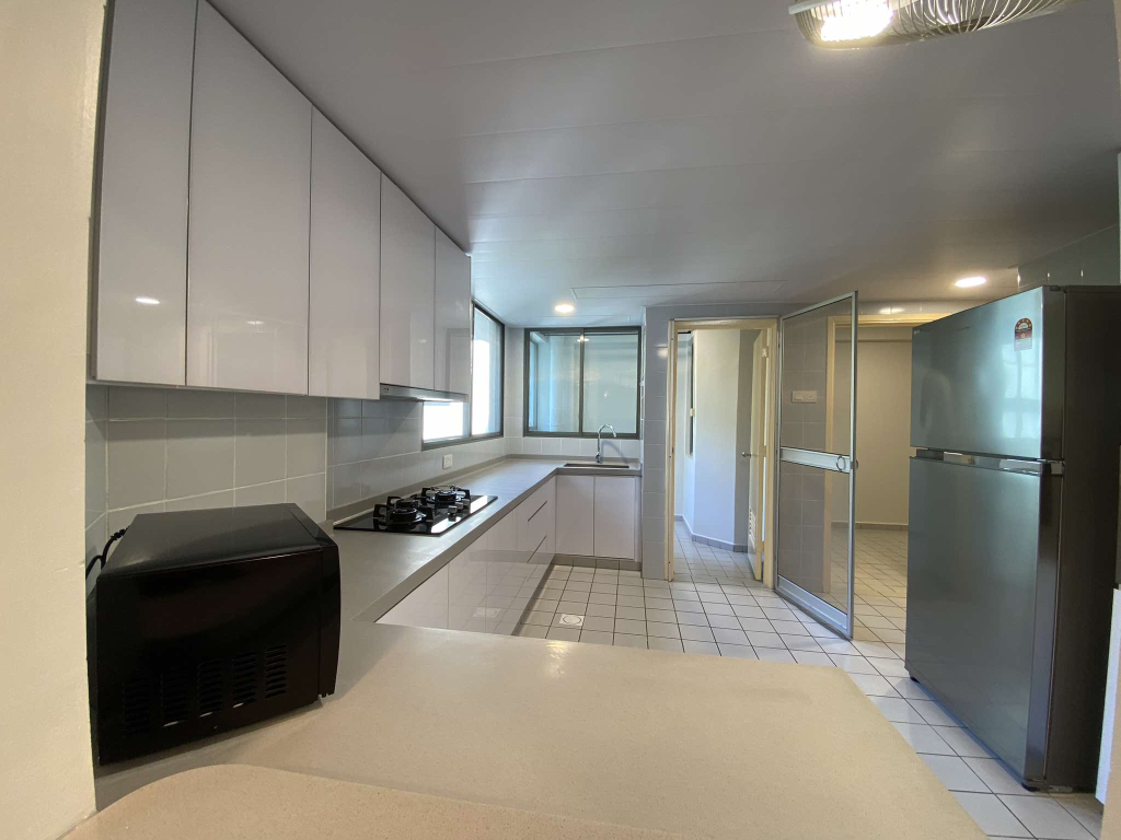 Full Furnish 2427sf Saujana Villa Condo by Emily - photo 3