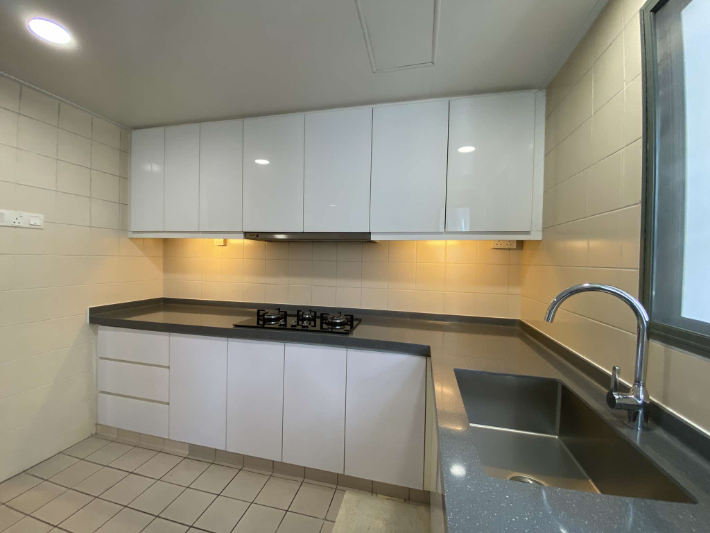 Full Furnish 1313sf Saujana Villa Condo by Emily - photo 10