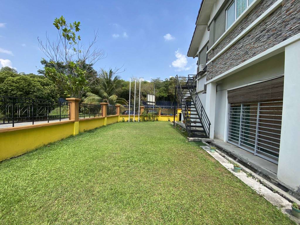 Corner House Ayu Prima Setia Alam by Emily - photo 2
