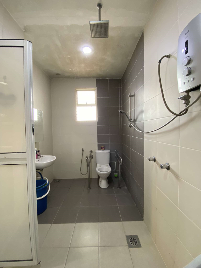 Indah Elite Kemuning Utama House by Emily - photo 8