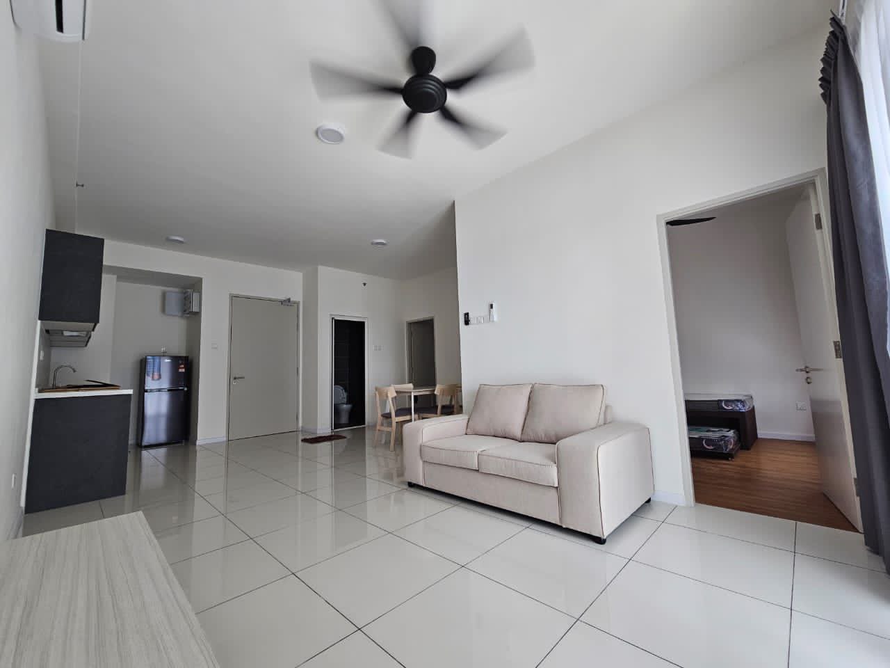 6P2412 3425 The Glenz Condo Glenmarie by Emily - photo 3