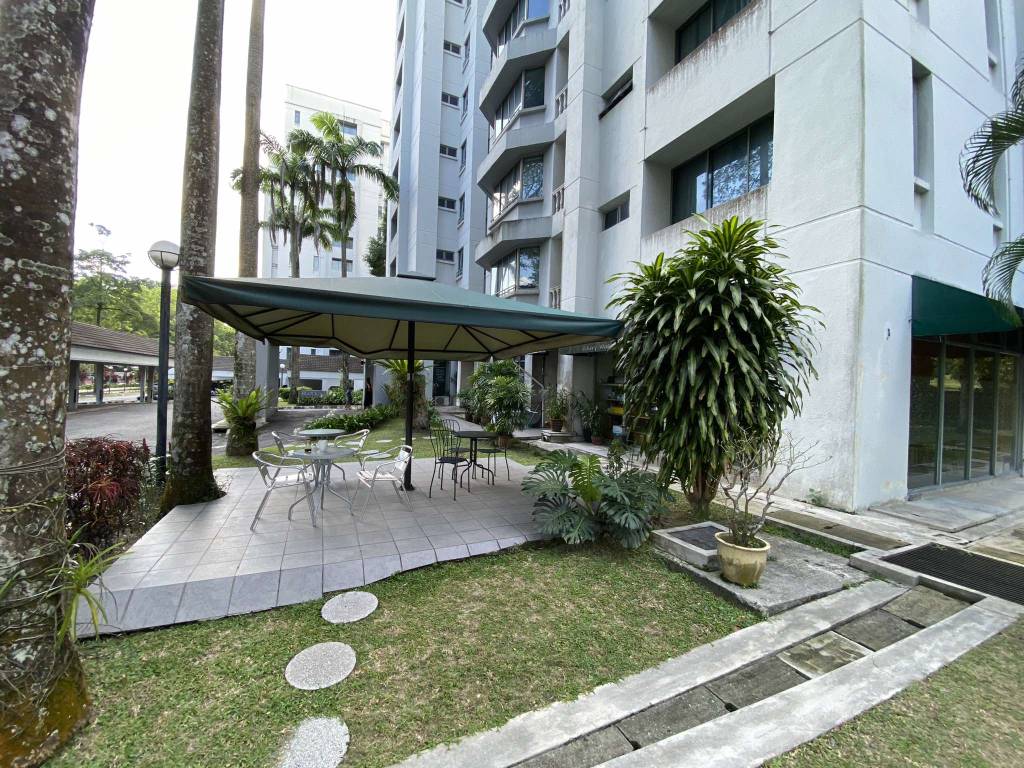 Full Furnish 1313sf Saujana Villa Condo by Emily - photo 9