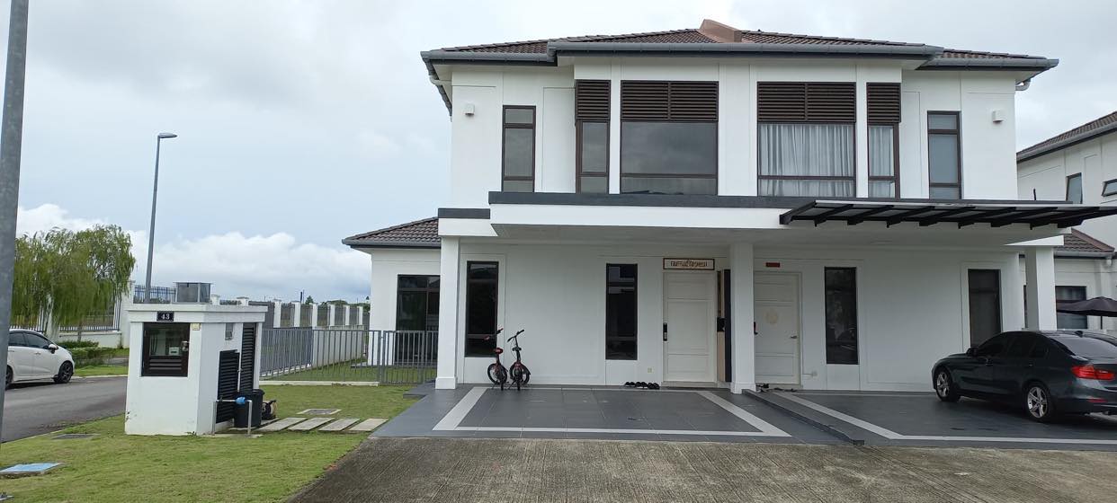 End Lot Avenham Eco Grandeur Puncak Alam by Emily
