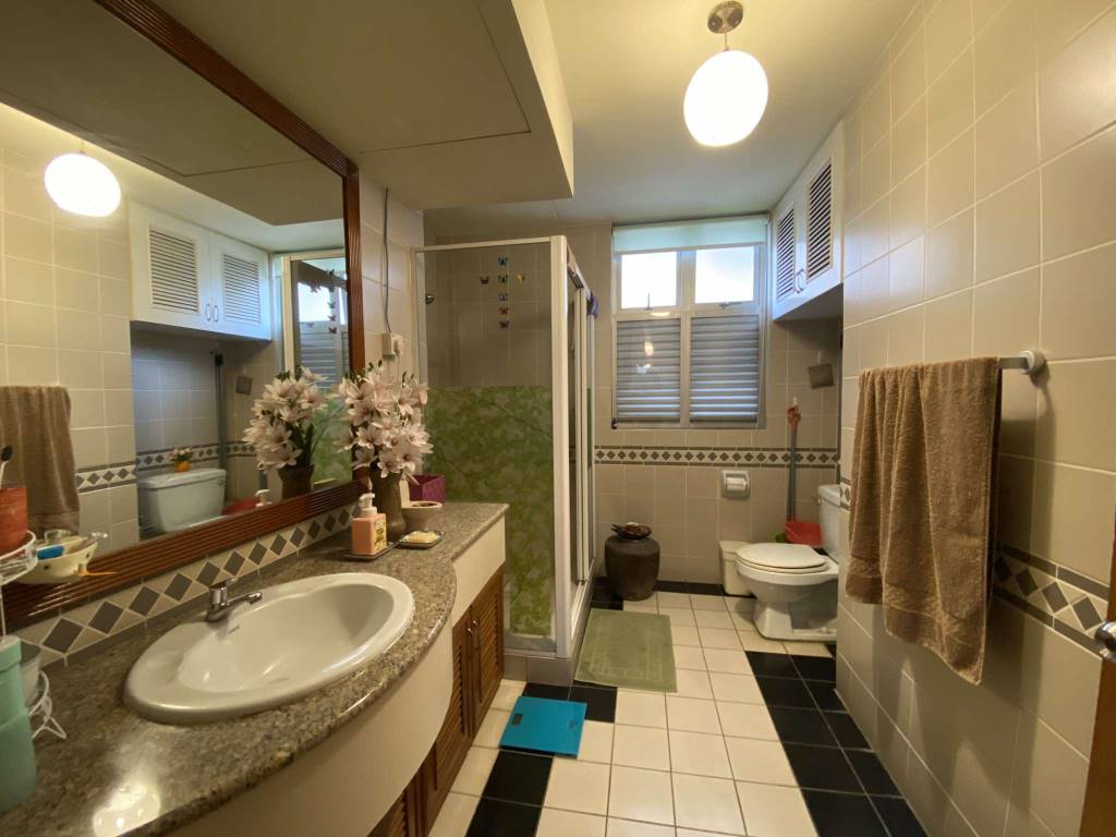 Riana Green Condo Tropicana by Emily - photo 10