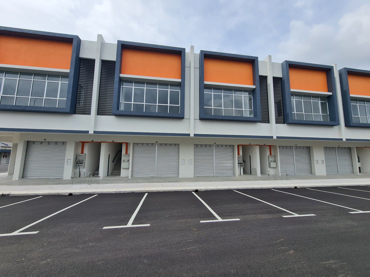 Newly Complete Corner 2sty Shop Suria Square Punca - photo 3