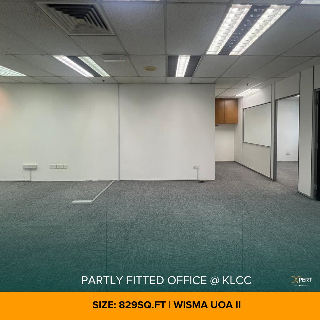 KLCC Partly Fitted Office for rent Wisma UOA II KL - photo 4