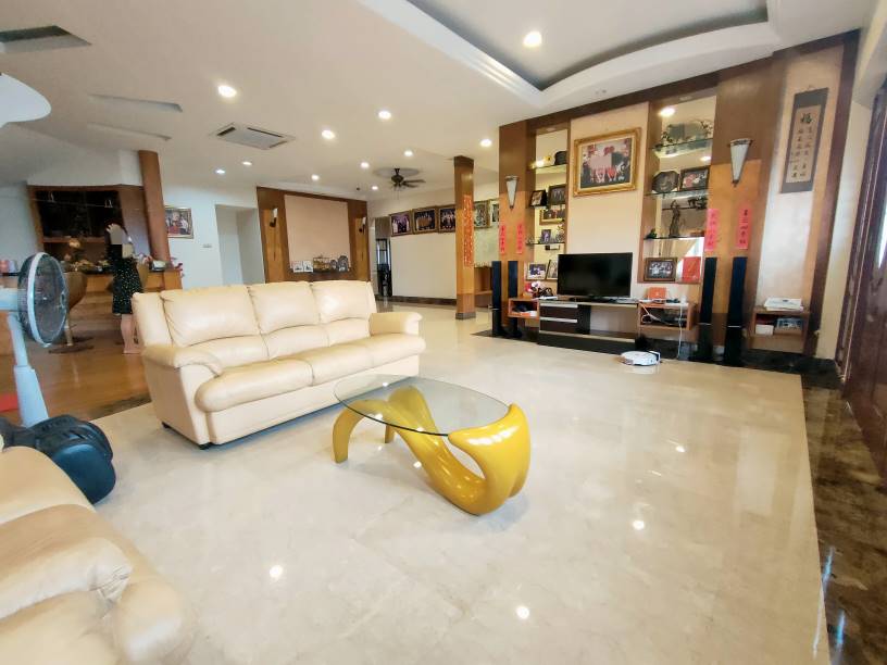 3 Story Bungalow Seksyen 2 Shah Alam by Allen - photo 4
