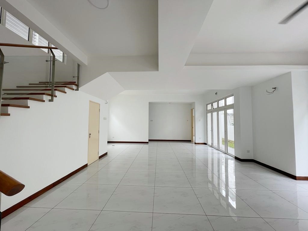 6048 Bungalow Casa Idaman Setia Alam by Josephine - photo 3