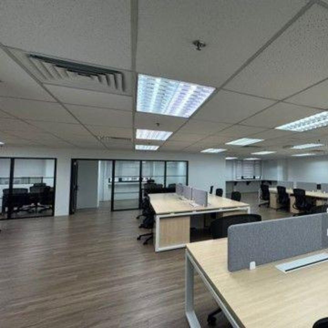 KL City Fully Fitted office UOA Centre, - photo 6