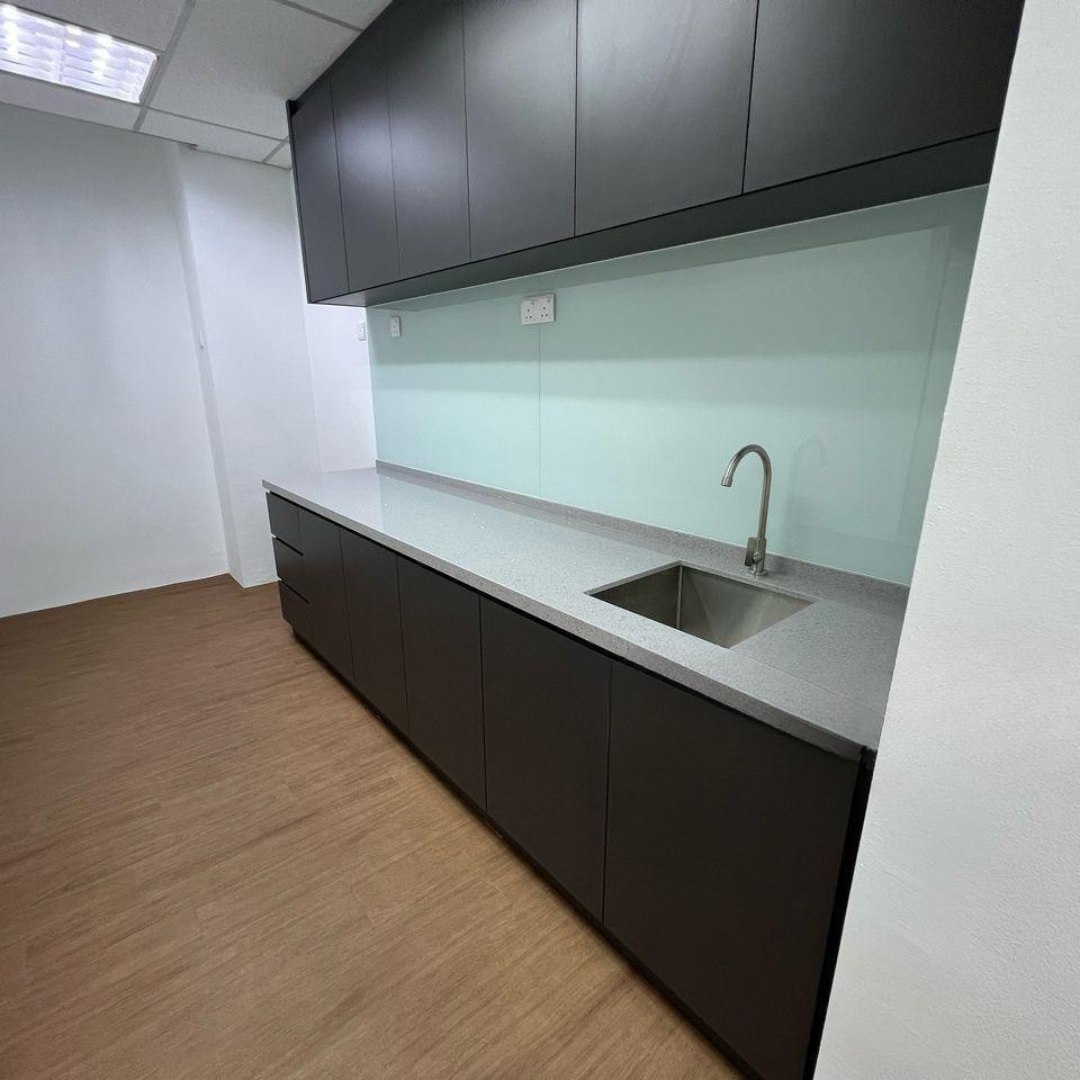 KL City Fully Fitted office UOA Centre, - photo 3