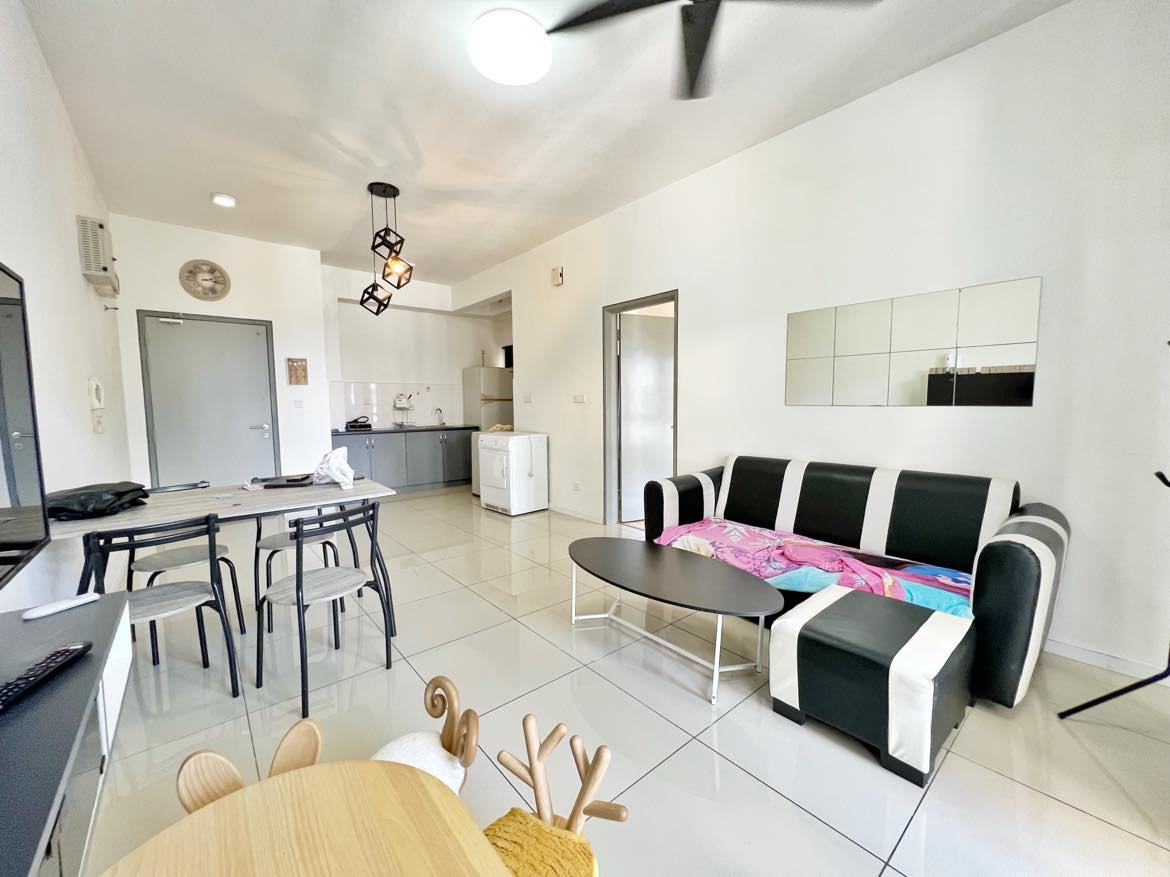 Suria Residence Bkt Jelutong Shah Alam by JR Tey