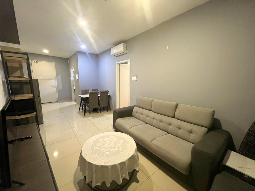 6388 2607 I Suite I- City Seksyen 7 by Josephine