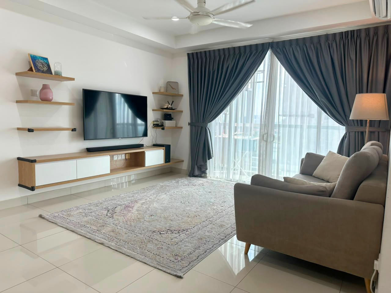 6455 2608 Temasya 8 Condo Glenmarie by Josephine