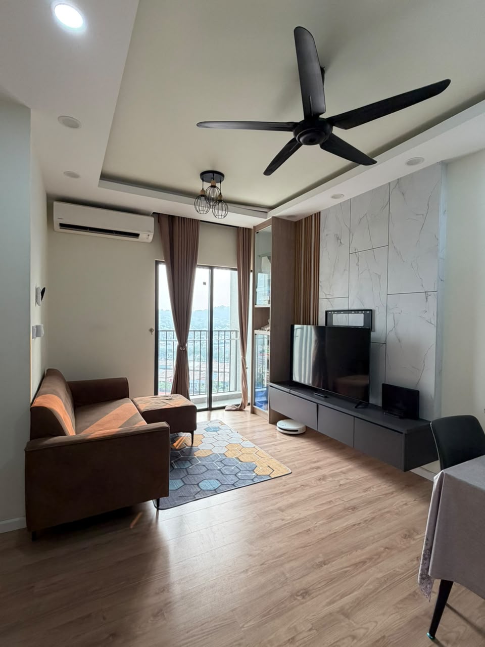 6539 2610 Dian Residency Seksyen 13 by Josephine