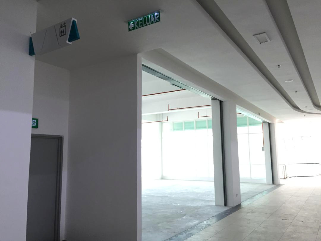 6540 2610 Star Avenue Mall Retail Lot by Josephine - photo 4
