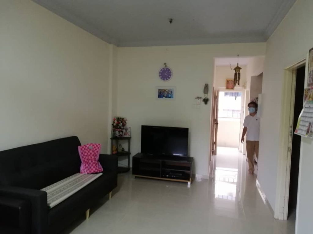 Indah 2 Apartment - photo 2