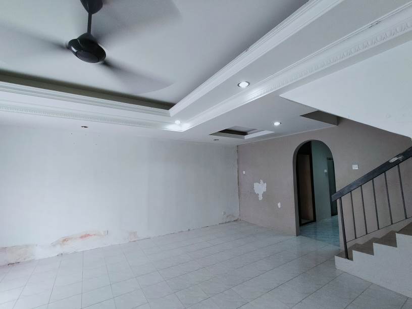 Double Storey, Jalan Kemacahaya, Cheras - photo 1