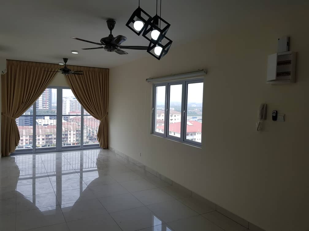 Koi Suites Condo, Taman Mas Sepang, Puchong