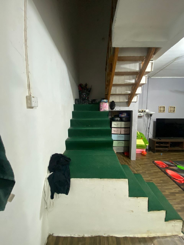 Rumah Dua Tingkat Kos Rendah Perkampungan Cenderawasih Kuantan - photo 3