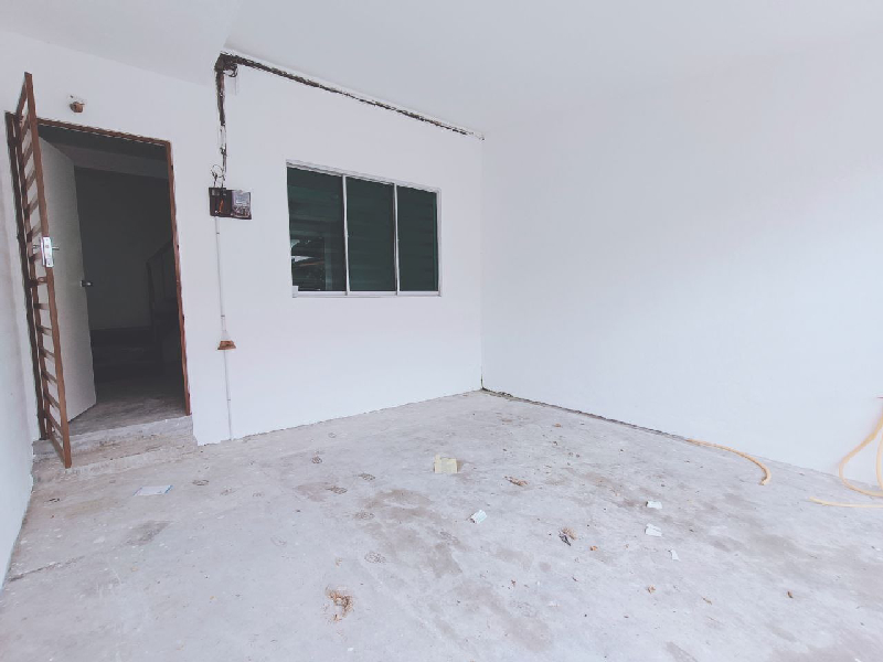 Teres Dua Tingkat Seri Mahkota Jaya, Batu 11, Jalan Gambang, Kuantan  - photo 3