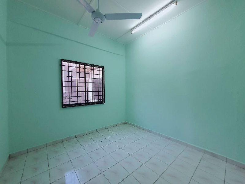 Semi-D Setingkat Seri Mahkota Taman Seriku Kuantan - photo 4