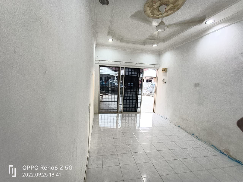 Teres Setingkat Bukit Setongkol Maju, Kuantan - photo 3
